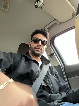 YJeromZCoxk online show from March 18, 3:31 pm