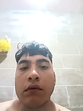 crisssalazar online show from March 10, 8:59 am