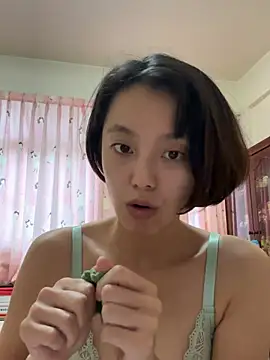 ladypaggy online show from February 3, 6:11 am