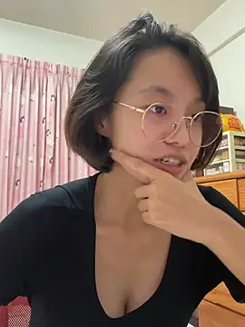 ladypaggy online show from April 7, 1:33 pm