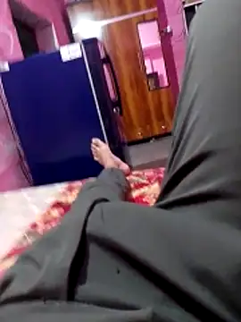 Snapshot of Rahulrana893 chatting on April 25, 7:11 pm Rahulrana893 online show from April 25, 7:11 pm