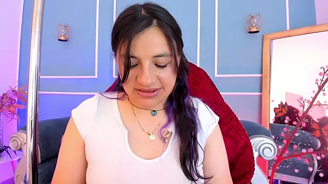 TaraTaylorr online show from May 21, 3:02 am