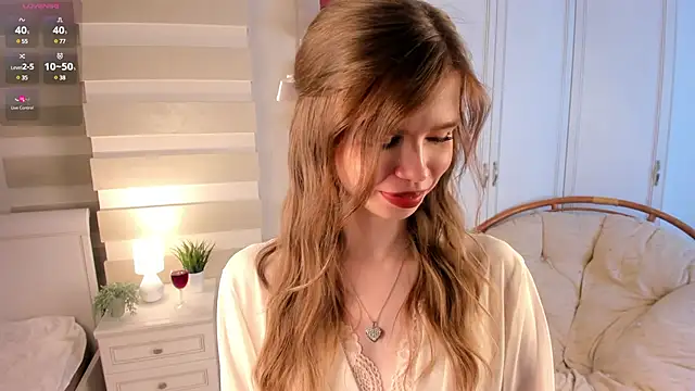 Snapshot of AmityDilley chatting on March 14, 3:26 am AmityDilley online show from March 14, 3:26 am