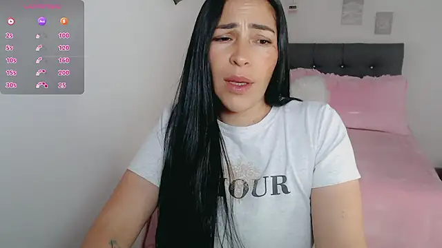 luna lgomez  online show from March 3, 12:11 pm