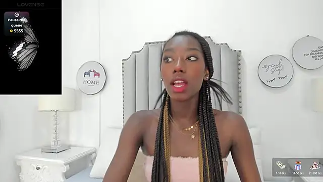 Snapshot of SamantaMarquez chatting on November 27, 8:00 pm SamantaMarquez online show from November 27, 8:00 pm