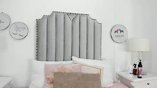 Snapshot of SamantaMarquez chatting on December 2, 7:53 pm SamantaMarquez online show from December 2, 7:53 pm