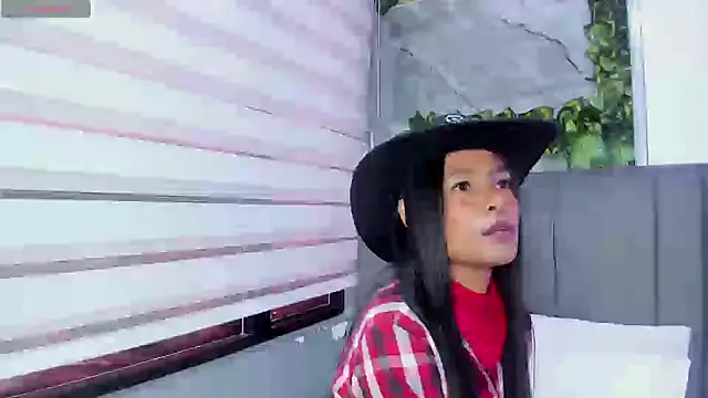 Fernanda liie  online show from October 14, 12:50 pm