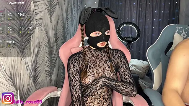 LallyRose69 online show from May 6, 7:46 am