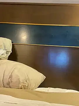 Snapshot of Mouththisbigdick chatting on March 5, 6:12 am Mouththisbigdick online show from March 5, 6:12 am