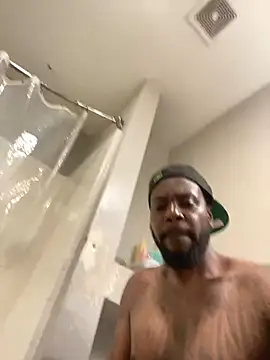 Snapshot of Mouththisbigdick chatting on March 8, 4:50 pm Mouththisbigdick online show from March 8, 4:50 pm