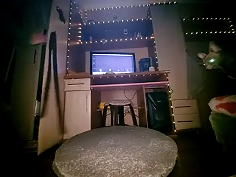 Nike-reactor online show from March 2, 8:04 pm