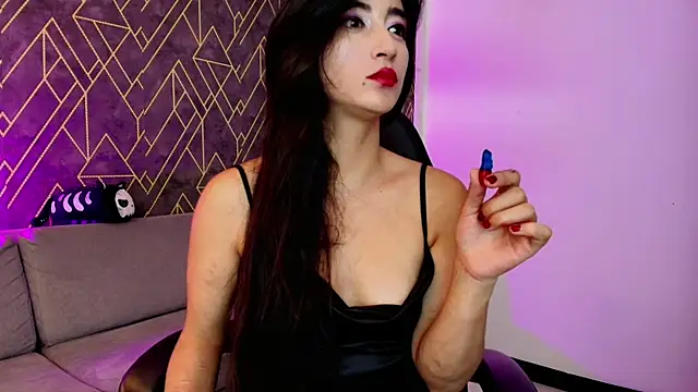 Snapshot of Tahara_Romanov chatting on May 13, 5:10 pm Tahara Romanov online show from May 13, 5:10 pm