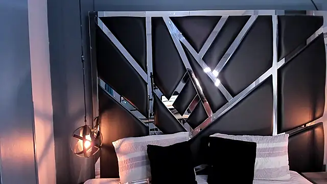 Melissa 23  online show from March 6, 11:50 am