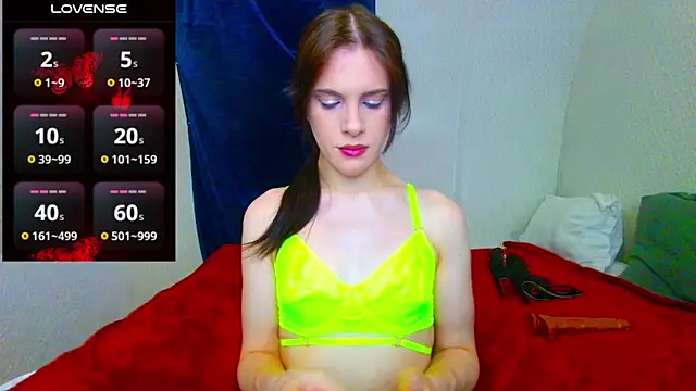 Snapshot of Nicole_Redfields chatting on February 1, 6:01 am Nicole Redfields online show from February 1, 6:01 am