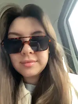 Snapshot of HannaJohnson chatting on March 13, 5:43 am HannaJohnson online show from March 13, 5:43 am