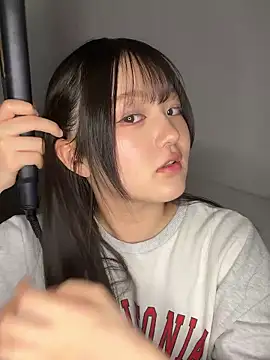 MinaKubo online show from April 17, 1:36 pm