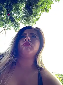 Snapshot of lunaxxx_69 chatting on July 28, 10:20 pm lunaxxx 69 online show from July 28, 10:20 pm