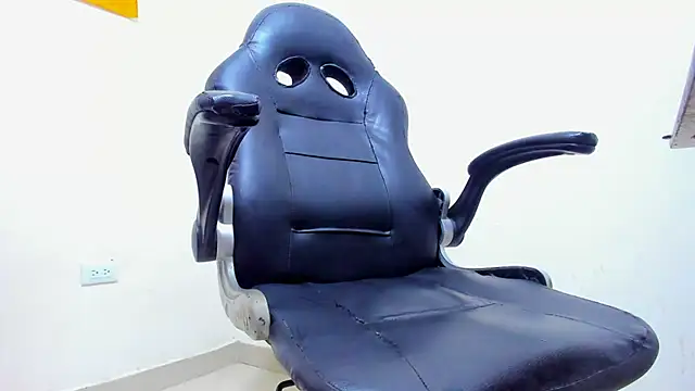 Dreamastercum  online show from July 12, 3:36 pm