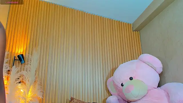Snapshot of AlexiaAbbey chatting on July 2, 7:09 pm AlexiaAbbey online show from July 2, 7:09 pm