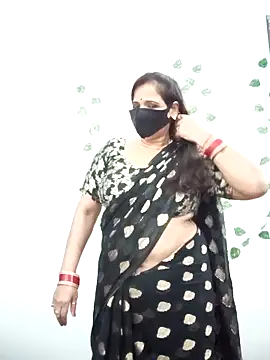 Snapshot of Neha-Bhabhi-Rasily chatting on September 13, 7:52 am Neha-Bhabhi-Rasily online show from September 13, 7:52 am