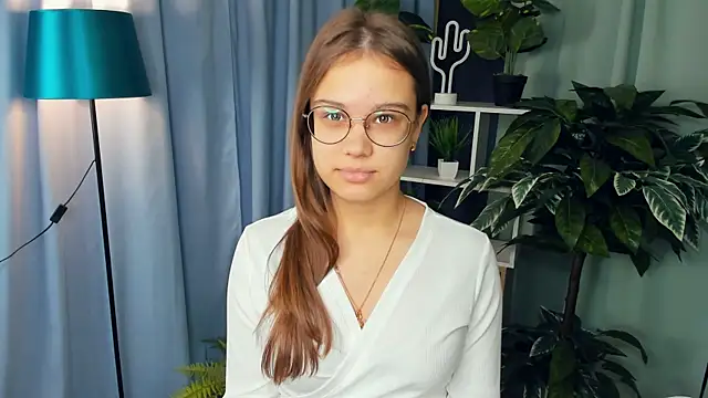 Snapshot of GarynFeltham chatting on March 2, 10:56 am GarynFeltham online show from March 2, 10:56 am