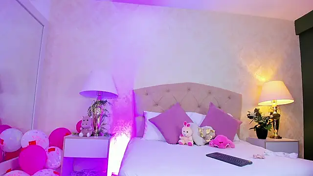 Mia Montess online show from April 17, 12:52 pm