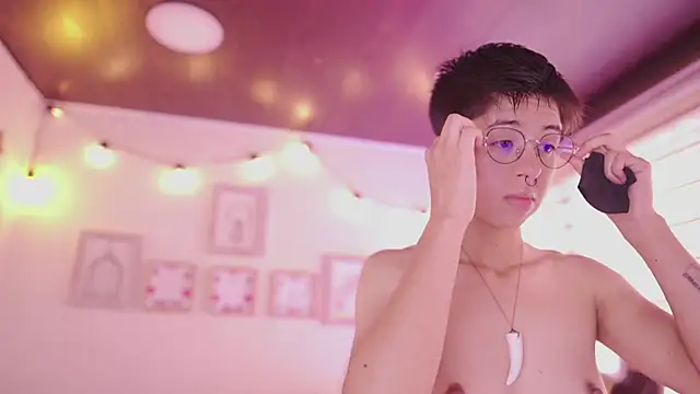 tommy blue online show from April 10, 1:49 pm