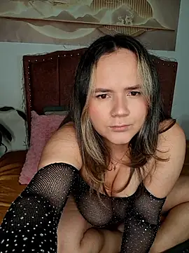 mandy-moore online show from May 24, 3:55 am