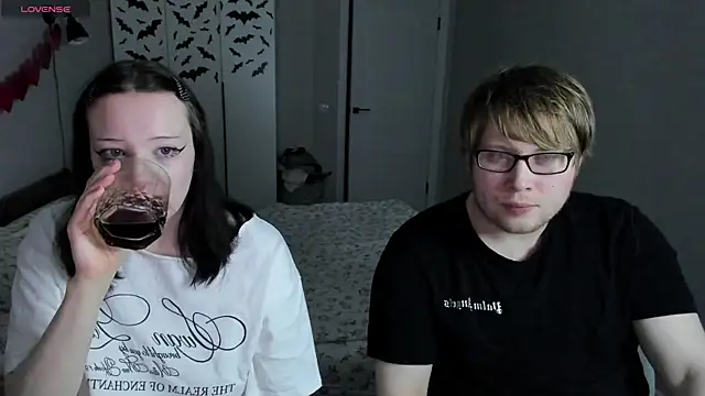JayMollyy online show from April 21, 6:55 pm
