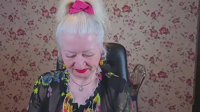 Maya Mayflower online show from April 4, 3:05 am