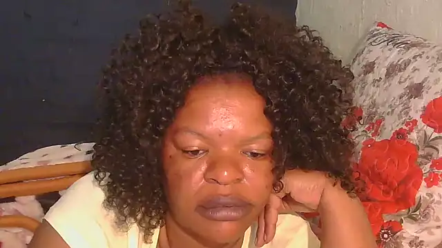 ebony rose11 online show from November 18, 4:17 am