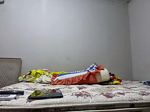 karlossan24 online show from March 8, 9:02 am