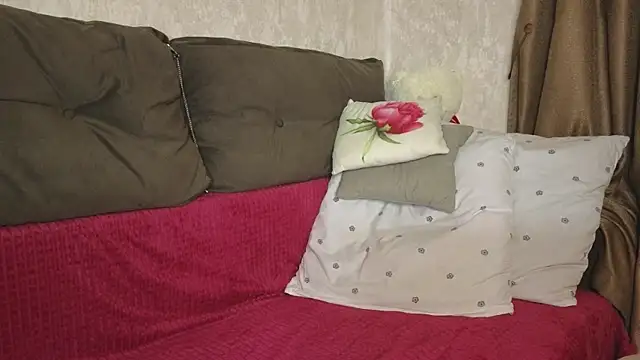 Snapshot of Anya-Sweet chatting on March 18, 10:25 am Anya-Sweet online show from March 18, 10:25 am