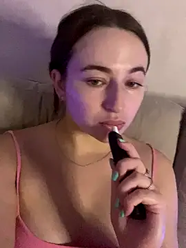 Snapshot of AlisaQSky chatting on October 26, 5:30 pm AlisaQSky online show from October 26, 5:30 pm