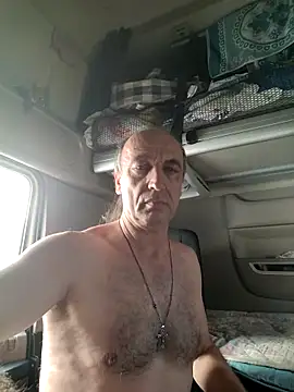 Snapshot of aleksis1313 chatting on March 13, 3:39 pm aleksis1313 online show from March 13, 3:39 pm