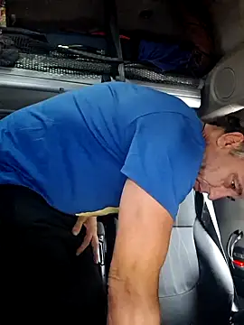 Snapshot of aleksis1313 chatting on October 9, 10:02 am aleksis1313 online show from October 9, 10:02 am