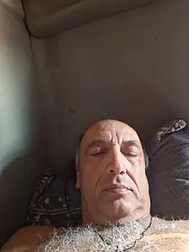 Snapshot of aleksis1313 chatting on October 18, 9:21 am aleksis1313 online show from October 18, 9:21 am