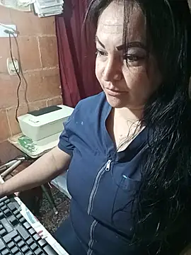 isis milove online show from July 8, 11:37 am