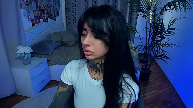 CharimgSabrina online show from February 15, 6:21 am