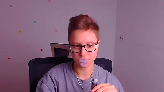 Bella Swannn online show from March 18, 9:43 pm