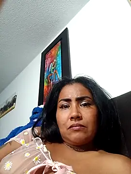 Ariana Rodriguez online show from February 18, 4:19 am