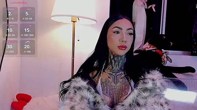 Dani Valen online show from July 7, 1:30 am