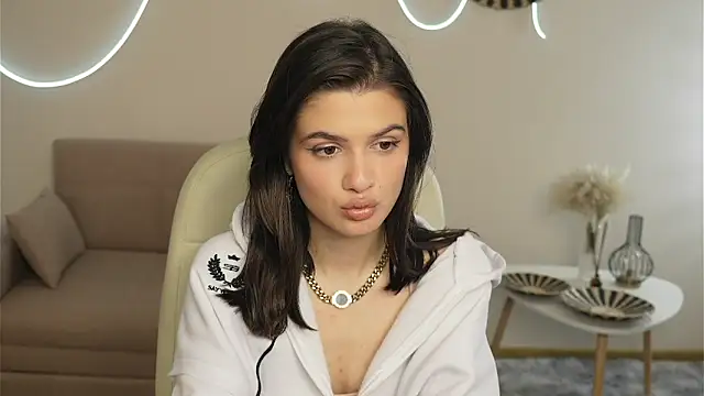 CathrynCovil online show from March 21, 8:39 am