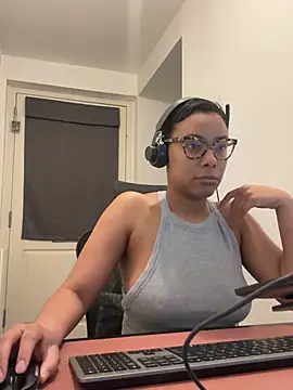 Melia Rayne online show from February 16, 11:06 am