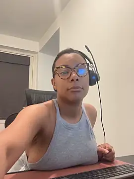 Melia Rayne online show from April 17, 9:23 am