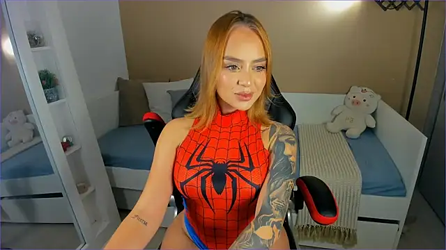 Snapshot of ValentinaMilann chatting on October 5, 12:31 am ValentinaMilann online show from October 5, 12:31 am
