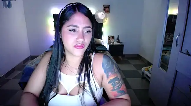 Snapshot of Genova_69 chatting on March 23, 5:43 am Genova 69 online show from March 23, 5:43 am