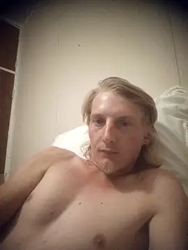 Snapshot of BlateRepulse chatting on November 8, 8:51 pm BlateRepulse online show from November 8, 8:51 pm