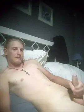 Snapshot of BlateRepulse chatting on February 15, 7:10 pm BlateRepulse online show from February 15, 7:10 pm