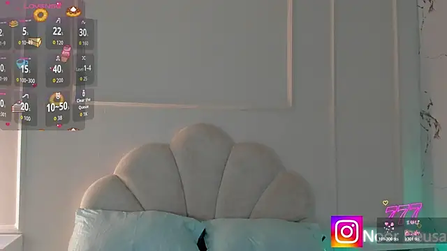Candaceoweens online show from May 16, 4:09 am